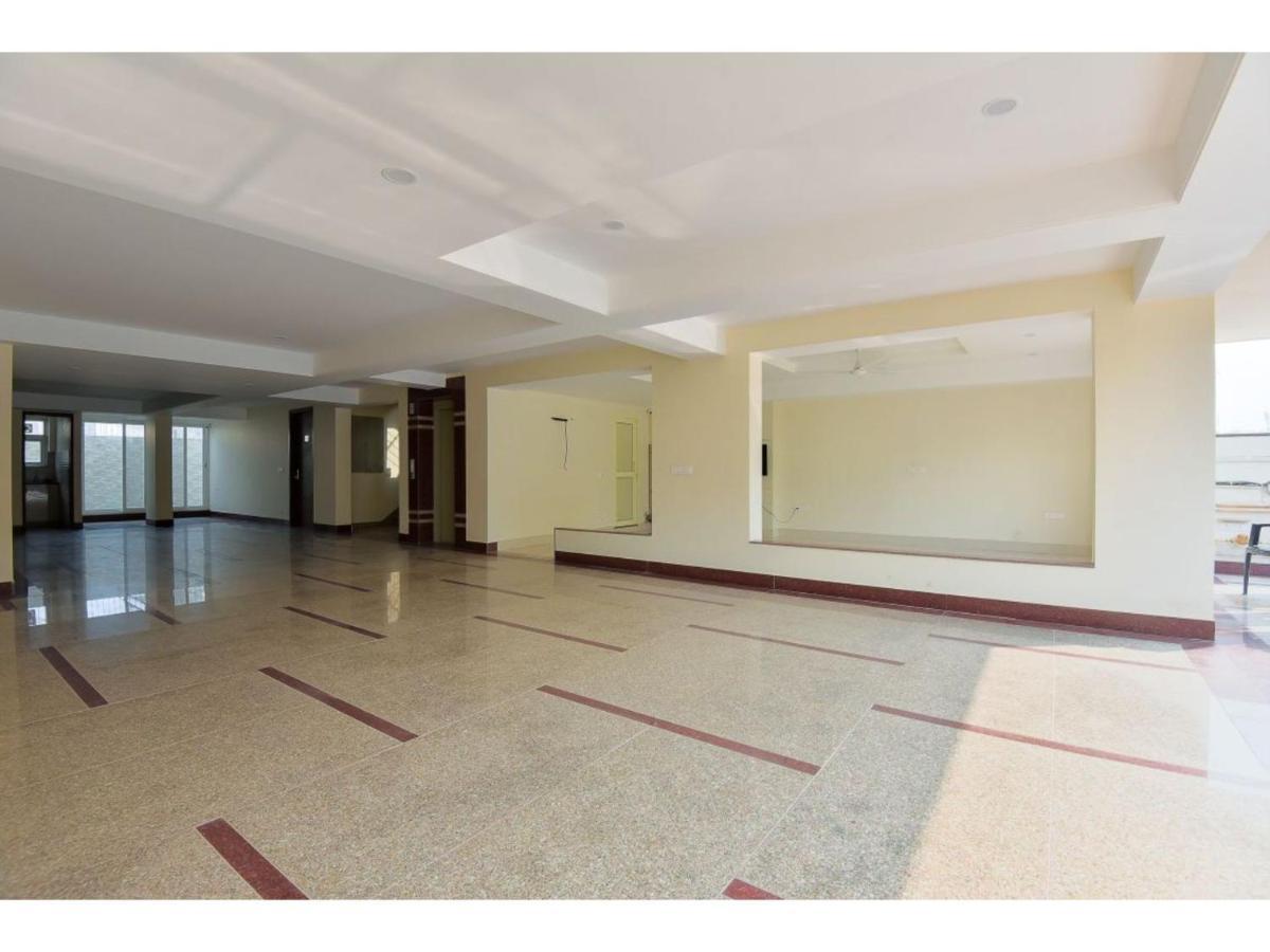 Bluo Studio4 Golf Course Road - Gym, Balcony, Lift Гургаон Екстериор снимка